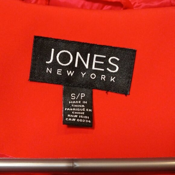 JONES NEW YORK WOMEN'S 3/4 LENGTH RED LONG SLEEVES ZIP UP COAT - Picture 4 of 8